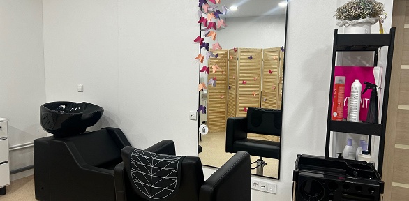 Стрижка, окрашивание или укладка волос в студии Eremina Beauty