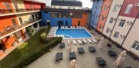 Отдых с посещением бассейна в Anesti SPA Hotel