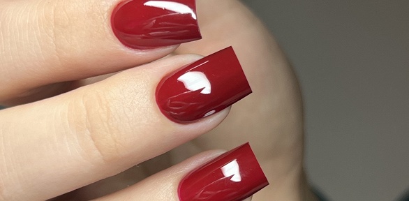 Маникюр с покрытием гель-лаком или наращивание ногтей от мастера Анастасии